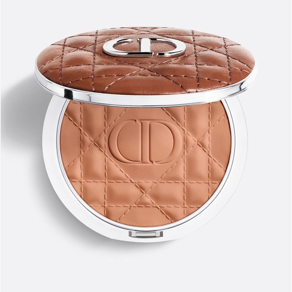 Dior Forever Nude Bronze in Medium Matte